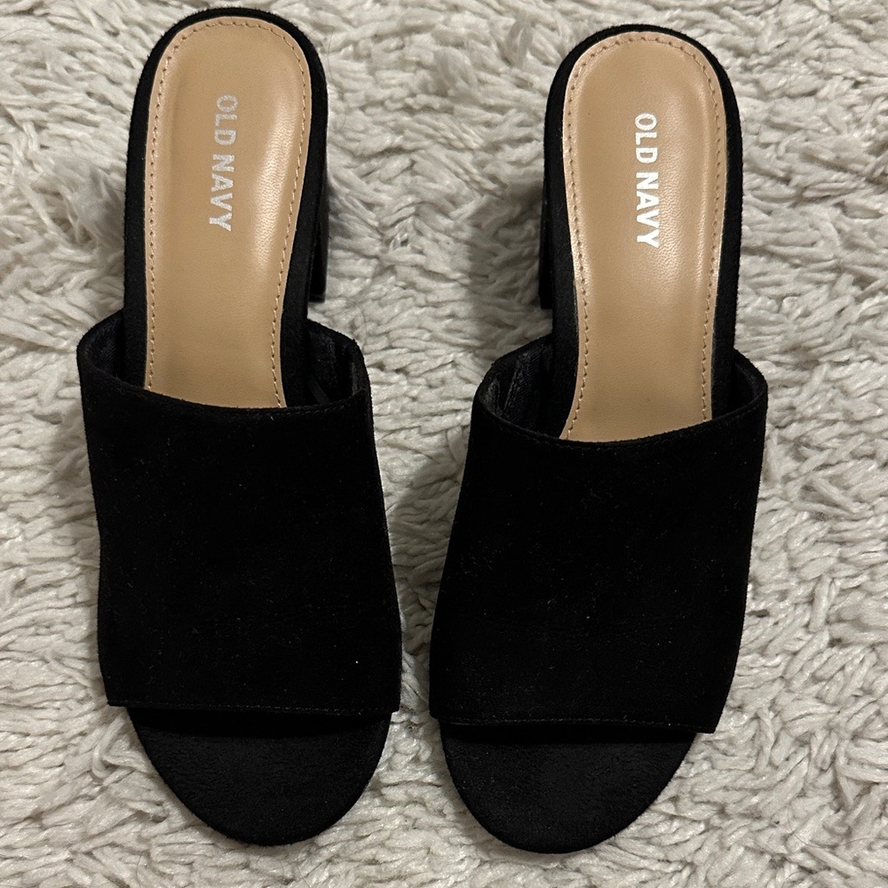 Old Navy Women's peep toe sandals